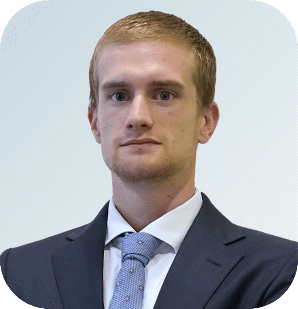 Home 7 Cristiano Giovanatto - Associate at Convero, supporting private equity secondary and co-investment transactions